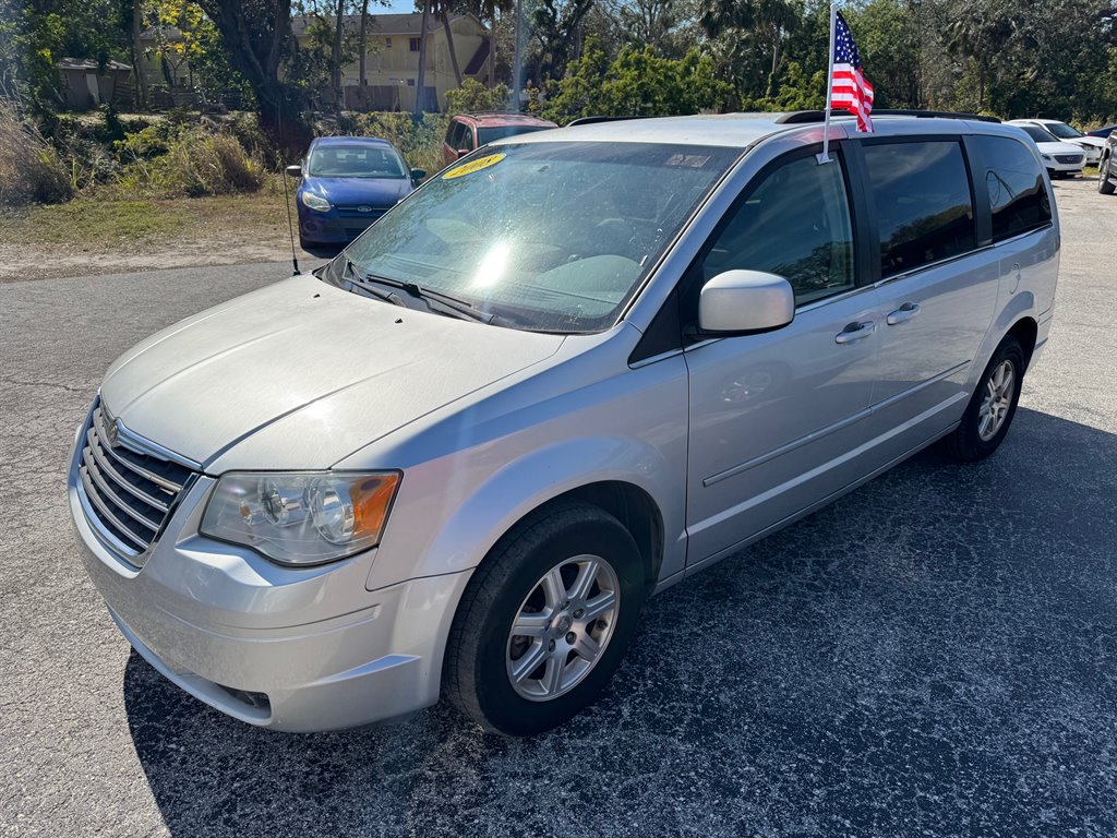 2008 Chrysler Town & Country