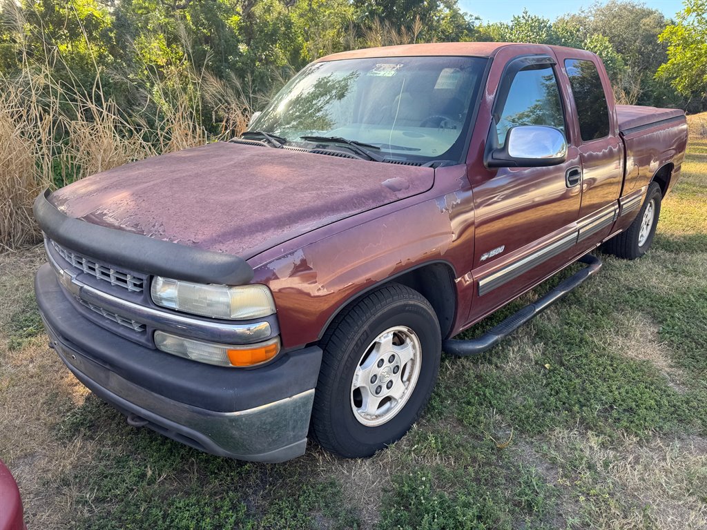 2000 Chevrolet Silverado BASE's photo