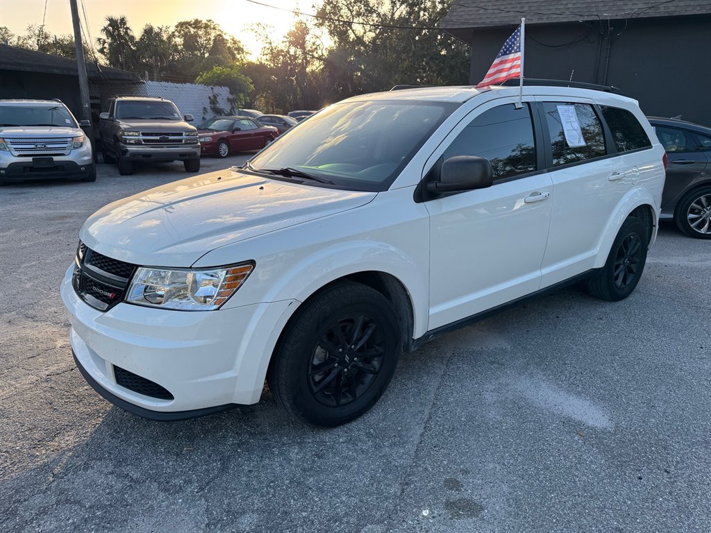 2020 Dodge Journey SE's photo