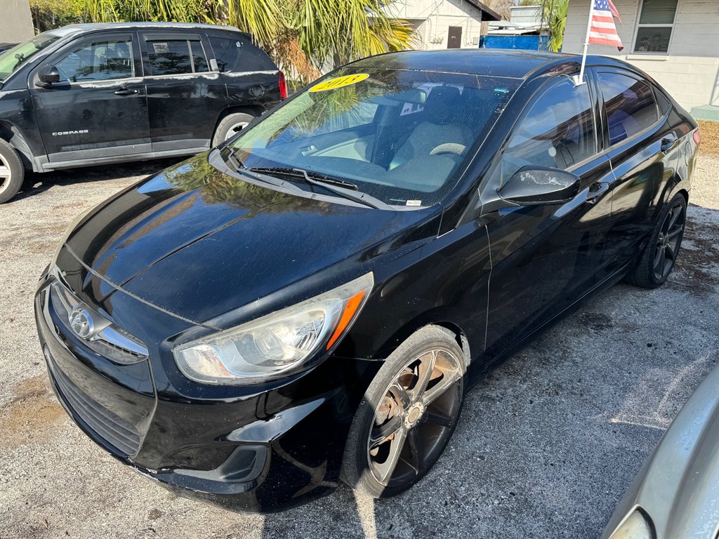 2013 Hyundai Accent GLS